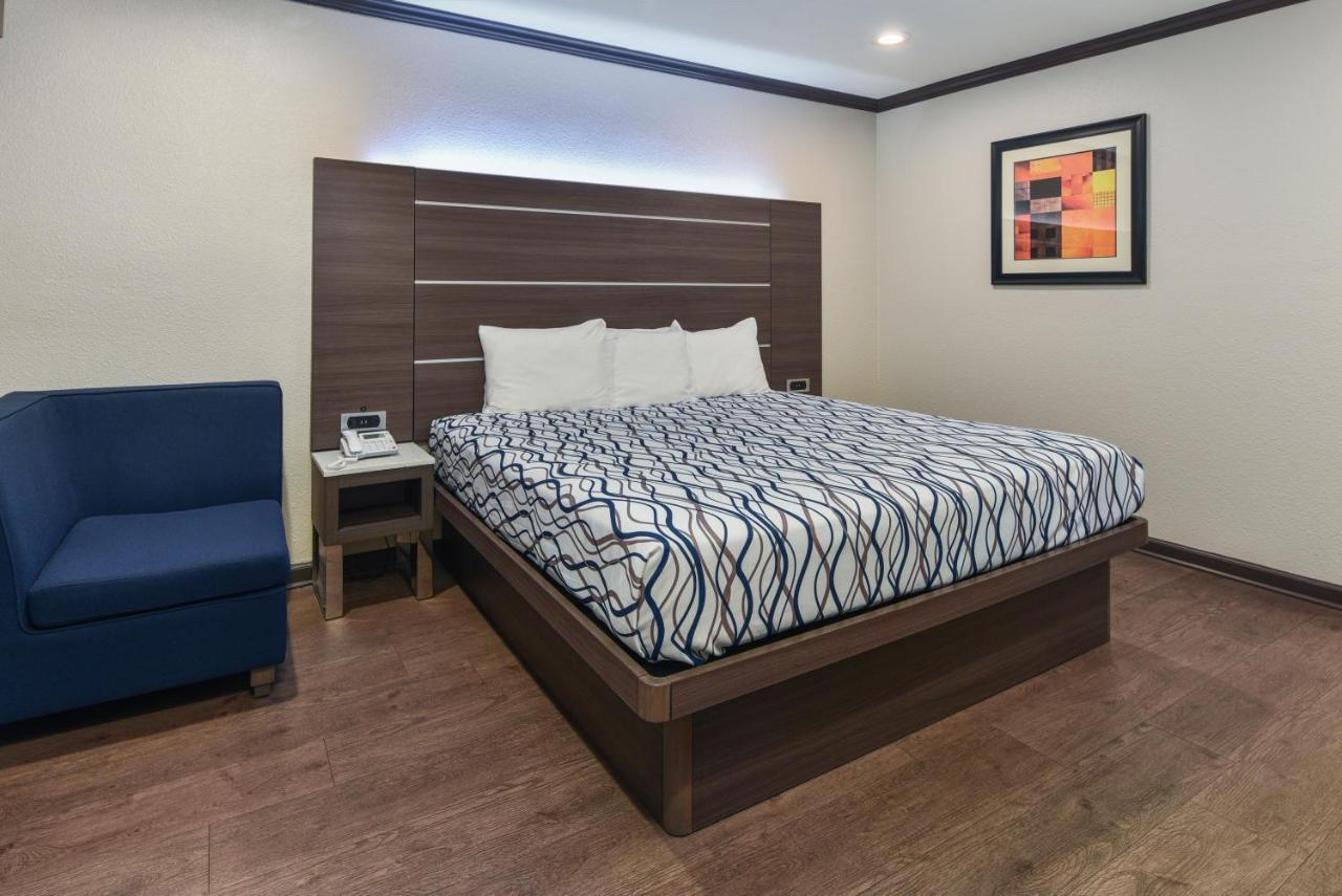 Oak Park 3* Monrovia